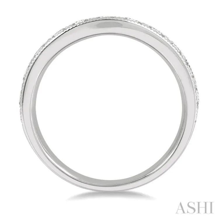 1 Ctw Arched Round Cut Diamond Wedding Band in 14K White Gold