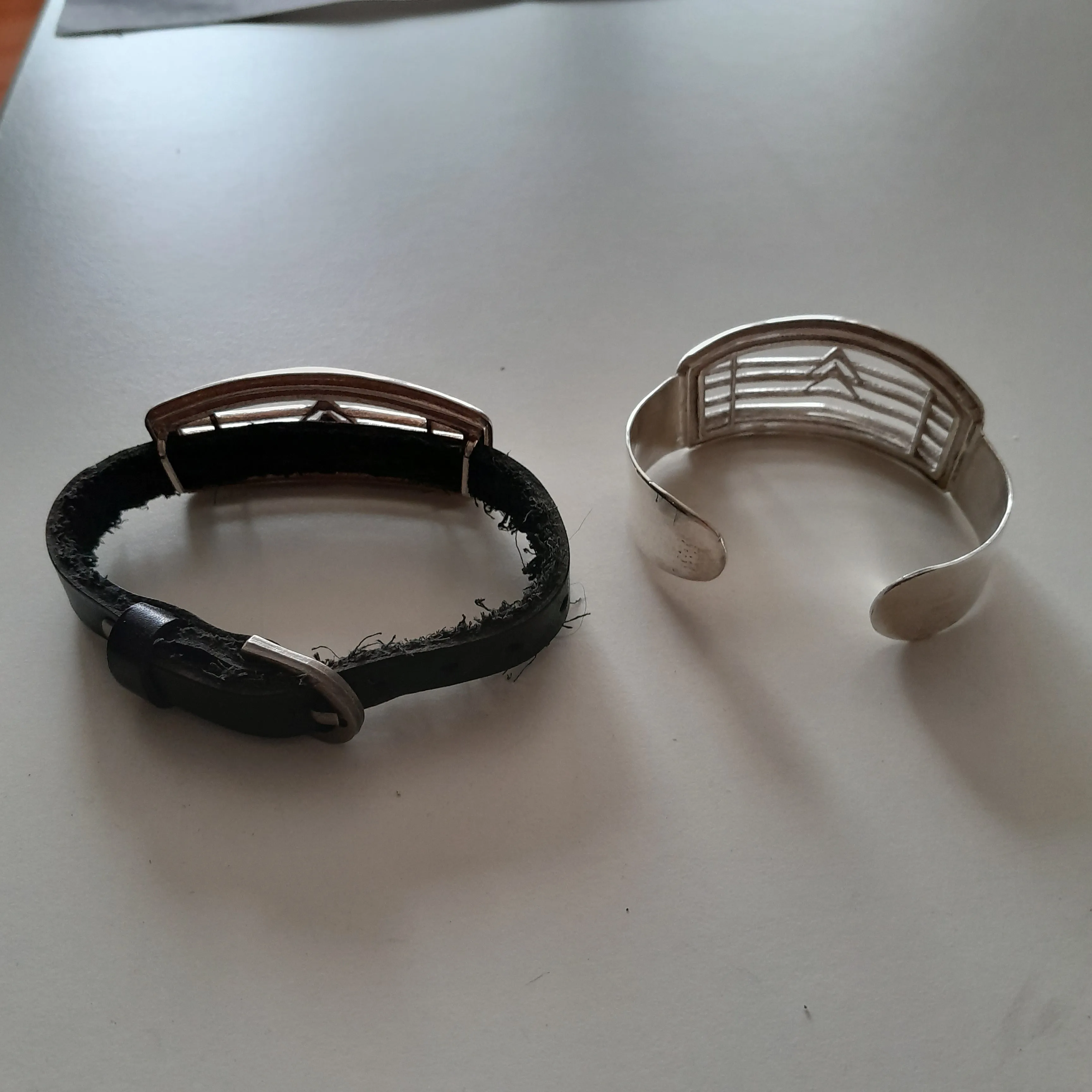 2cv grill bracelet