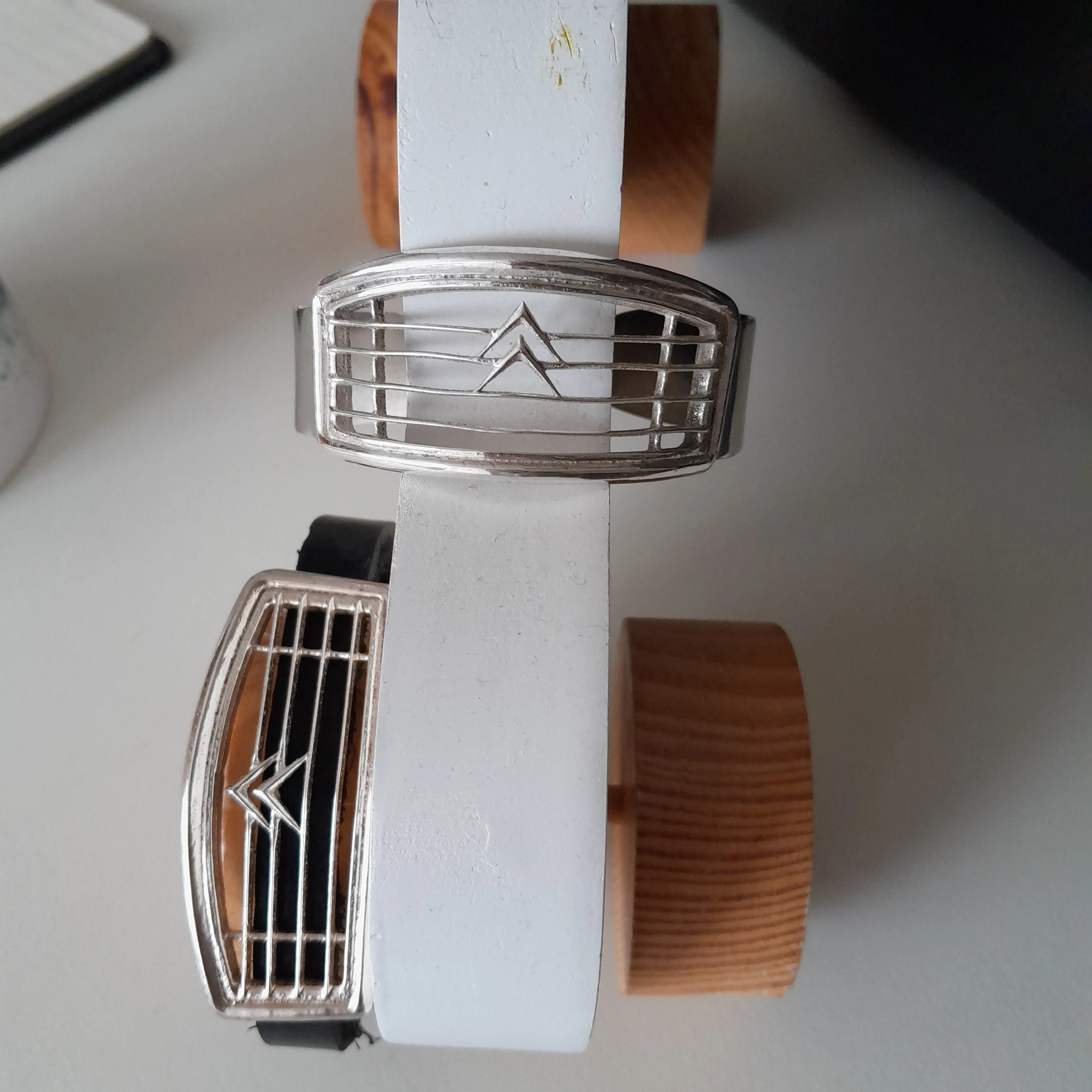 2cv grill bracelet