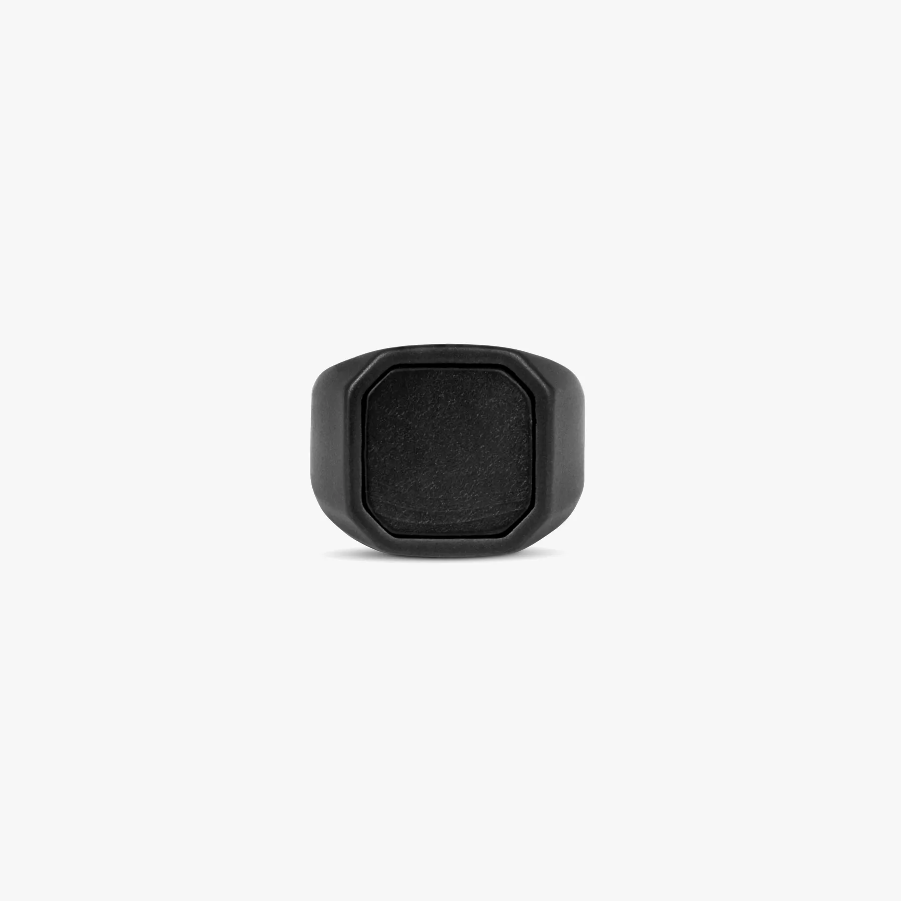 Ceramic Signet ring with onyx