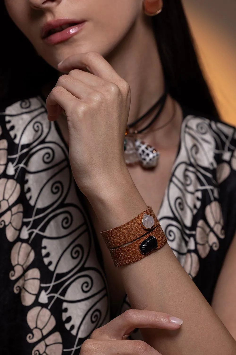 Classic Anadara Leather Bracelet