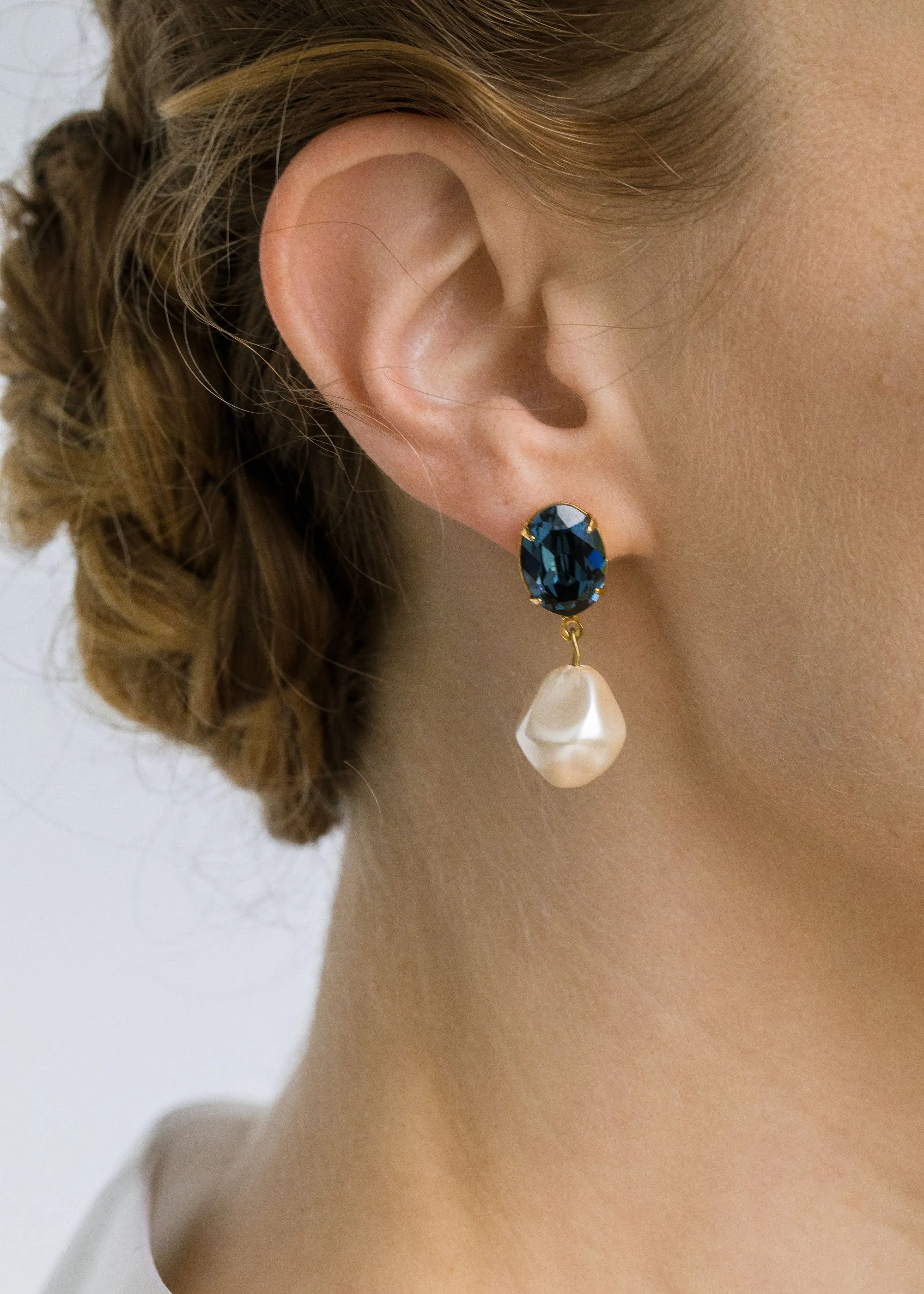 Tunis Earrings -- Sapphire